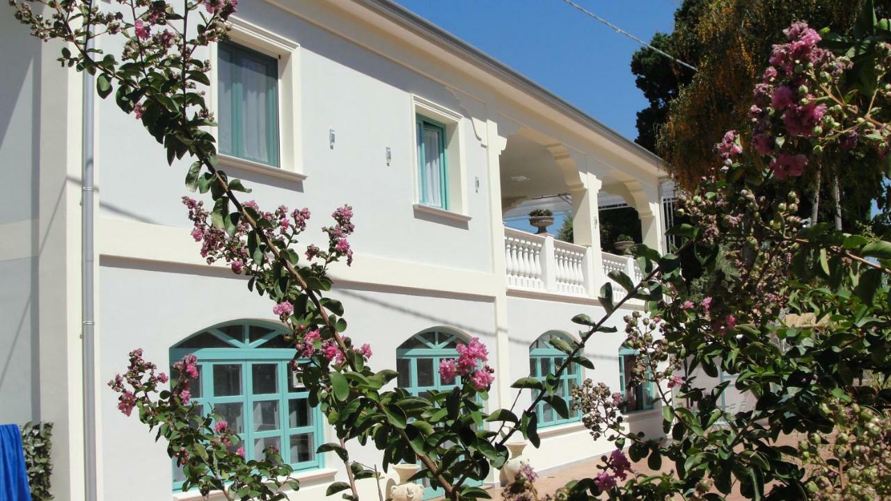 Villa Primaluce Пиццо Экстерьер фото